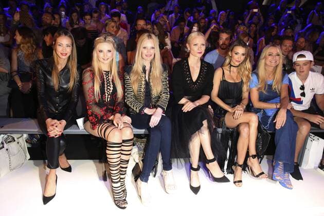 Alessandra Meyer-Wölden, Anna Hiltrop, Mirja du Mont, Franziska Knuppe, Sophie Hermann und enny Elvers mit Sohn Paul Jolig bei der Dimitri Fashion Show auf der Mercedes-Benz Fashion Week Berlin Spring Summer 2017. Berlin, 30.06.2016 Foto:xS.xGabschx xFuturexImage
