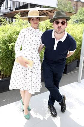 Arnim Teutoburg-Weiss (Beatsteaks) mit Begleitung bei der Lena Hoschek Fashion Show auf der Mercedes-Benz Fashion Week Berlin Spring Summer 2017. Berlin, 30.06.2016 Foto:xS.xGabschx xFuturexImage