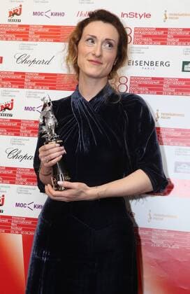 MOSCOW, RUSSIA - JUNE 30, 2016: Director Nicole Brending with an award for her short film Selfied at the closing of the 38th Moscow International Film Festival. Vyacheslav Prokofyev TASS  TS028865