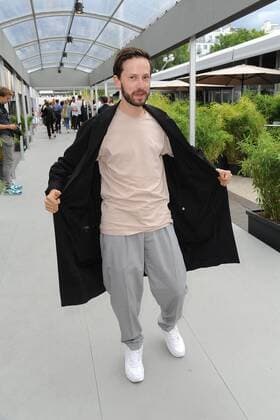 Franz Dinda bei der Ankunft zur Designer for Tomorrow by Fashion ID Modenschau im Rahmen der Mercedes-Benz Fashion Week Frühjahr Sommer 2017 am 30.06.2016 in Berlin MBFW Fashionweek in Berlin 2016- Designer for Tomorrow by Fashion ID Modenschau 