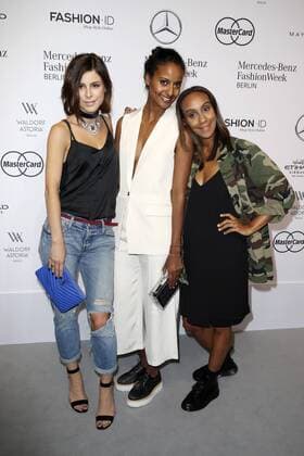 Lena Meyer-Landrut, Sara Nuru und Hadnet Tesfai bei der Designer For Tomorrow By Fashion ID Show auf der Mercedes-Benz Fashion Week Berlin Spring Summer 2017. Berlin, 30.06.2016 Foto:xS.xGabschx xFuturexImage