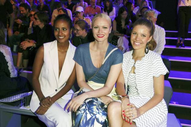 Sara Nuru, Franziska Knuppe und Victoria Swarovski bei der Designer For Tomorrow By Fashion ID Show auf der Mercedes-Benz Fashion Week Berlin Spring Summer 2017. Berlin, 30.06.2016 Foto:xS.xGabschx xFuturexImage