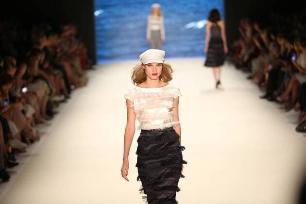 Berlin: Lena Hoschek at the Mercedes-Benz Fashion Week The photo shows Models with the collection of Lena Hoschek on the catwalk in the Erika Hess Ice Stadium in Berlin-Weding. The 19th time, the Mercedes-Benz Fashion Week Berlin. Numerous labels are taking part in the German fashion week for the 2017 spring summer season.  SimonexKuhlmey