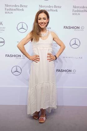 Anastasia Zampounidis - Ankunft zur Dimitri Fashion-Show im Rahmen der Mercedes-Benz Fashion Week Berlin Spring Summer 2017 im Erika-Hess-Eisstadion in Berlin am 30.06.2016. Mercedes-Benz Fashion Week Berlin Spring Summer 2017