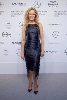 Katja Burkard - Ankunft zur Dimitri Fashion-Show im Rahmen der Mercedes-Benz Fashion Week Berlin Spring Summer 2017 im Erika-Hess-Eisstadion in Berlin am 30.06.2016. Mercedes-Benz Fashion Week Berlin Spring Summer 2017
