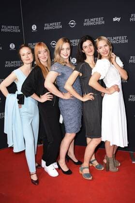 Odine Johne, Kaya Marie Möller, Anna König, Korinna Krauss und Julia Dietze bei der Premiere von 5 Frauen auf dem 34. Filmfest München 2016 im Arri Kino. München, 30.06.2016 Foto:xP.xSchönbergerx xFuturexImage