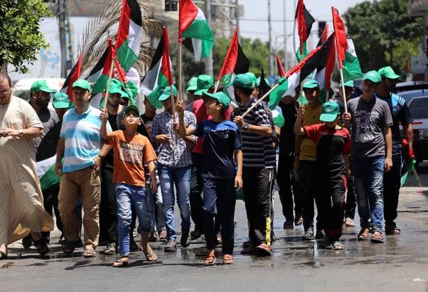 Gaza City, Gaza Strip, Palestinian Territory - Palestinians take part in a rally marking al-Quds (Jerusalem) Day following Friday prayer in Gaza city on July 1, 2016 Gaza City Palestinian Territory - ZUMAap3_