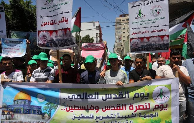 Gaza City, Gaza Strip, Palestinian Territory - Palestinians take part in a rally marking al-Quds (Jerusalem) Day following Friday prayer in Gaza city on July 1, 2016 Gaza City Palestinian Territory - ZUMAap3_
