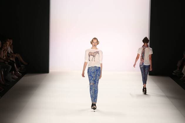 Germany: Jeans for Refugees by Johny Dar The Mercedes-Benz Fashion Week Berlin. Numerous labels are taking part in the German fashion week for the 2017 spring summer season. The photo shows Models with the collection of Jeans for Refugees by Dohny Dar on the catwalk in the Erika Hess Ice Stadium in Berlin-Weding. This year, the designer launched a global artistic collaboration called Jeans for Refugees , dedicated to the world s fugitives and involved over one hundred celebrities. The jeans-Unikate be exhibited in London in October 2016 the Saatchi Gallery and auctioned. The entire proceeds go to the International Rescue Committee, an organization that Escaped and war victims.  SimonexKuhlmey