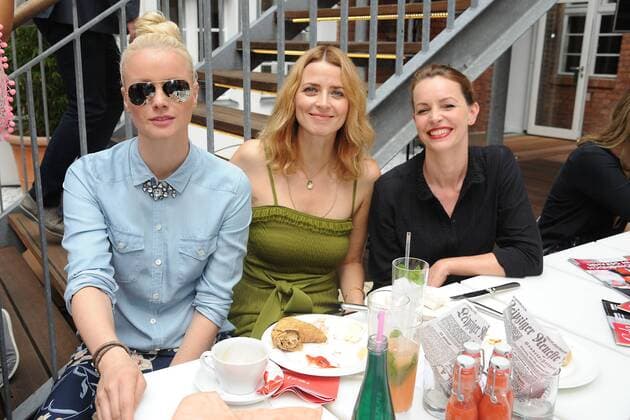 Franziska Knuppe, Eva Padberg und Simone Hanselmann beim Gala Fashion Brunch im Rahmen der Mercedes-Benz Fashion Week Frühjahr Sommer 2017 am 1.07.2016 in Berlin MBFW Fashionweek in Berlin 2016- Gala Fashion Brunch 