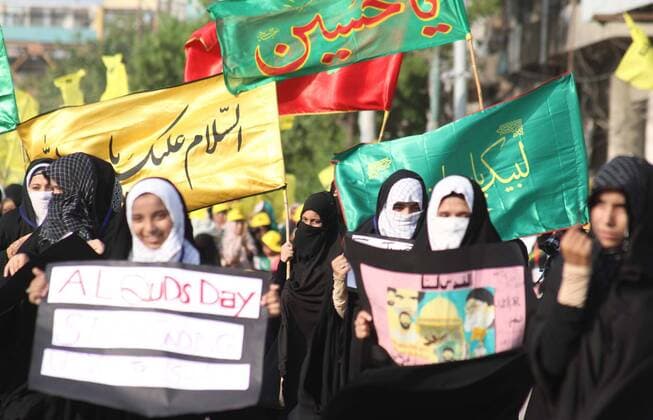 July 1, 2016 - Pakistan - KARACHI, PAKISTAN, JUL 01: Activists Imamia Students Organizations are marking Youm-.ul-Quds in support of Palestine as they are protesting against Israel and USA during rally, at M.A .Jinnah Road in Karachi on Friday, July 01, 2016. Pakistan  - ZUMAas3_