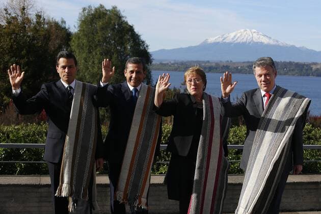 (L-R) Presidents of Mexico Enrique Pena Nieto, of Peru Ollanta Humala, of Chile Michelle Bachelet and of Colombia Juan Manuel Santos during the family photo of the 11 Presidential Summit of the Pacific Alliance, in Puerto Varas, Chile, 01 July 2016. 11 Presidential Summit of the Pacific Alliance !ACHTUNG: NUR REDAKTIONELLE NUTZUNG!  CH01 20160701-636030034533767058
