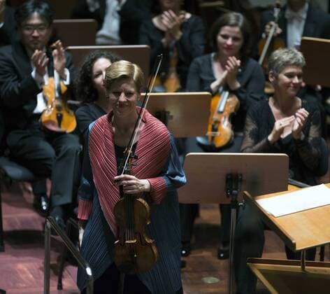 (160701) -- WIESBADEN, July 1, 2016 -- German violinist Isabelle Faust takes curtain call?after the performance during Rheingau Music Festival in Wiesbaden, Germany, on July 1, 2016. The 29th Rheingau Music Festival is held from June 18 to August 27. ) GERMANY-WIESBADEN-MUSIC FESTIVAL Luo?Huanhuan 