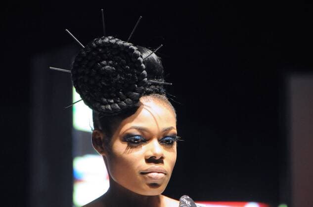 (160703) -- LAGOS, July 2, 2016 -- Models presents a creation during the Africa Fashion Week Nigeria 2016 in Lagos, Nigeria, on July 2, 2016. The Africa Fashion Week Nigeria 2016 kicked off here on Saturday. ) (cyc) NIGERIA-LAGOS-AFRICA FASHION WEEK ZhangxBaoping 