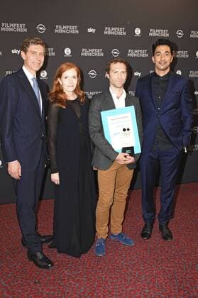 Max Wagner, Sibylle Canonica, Marc-Benoit Creancier mit dem CineVision Award für Divines und Amir Hanz bei der Preisverleihung auf dem 34. Filmfest München 2016 im Festivalzentrum Gasteig. München, 02.07.2016 Foto:xP.xSchönbergerx xFuturexImage