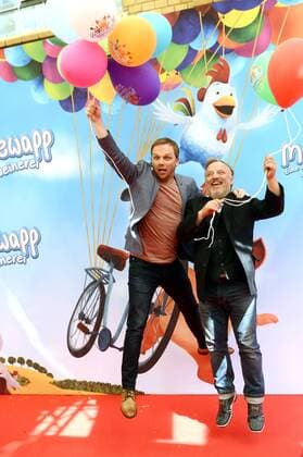 Ralf Schmitz und Axel Prahl bei der Premiere des Kinofilms Mullewapp - eine schöne Schweinerei im Kino in der Kulturbrauerei. Berlin, 03.07.2016 Foto:xC.xNiehausx xFuturexImage