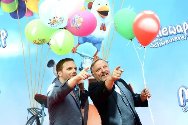 Ralf Schmitz und Axel Prahl bei der Premiere des Kinofilms Mullewapp - eine schöne Schweinerei im Kino in der Kulturbrauerei. Berlin, 03.07.2016 Foto:xC.xNiehausx xFuturexImage