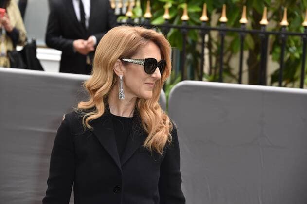 Celine Dion arrive at the Christian Dior Haute Couture Fall Winter 2016-2017 show as part of Paris Fashion Week in Paris, France. PEOPLE: Fashion Week Modeschau Christian Dior - Fashion Week de Paris - 04 07 2016 LionelUrman 