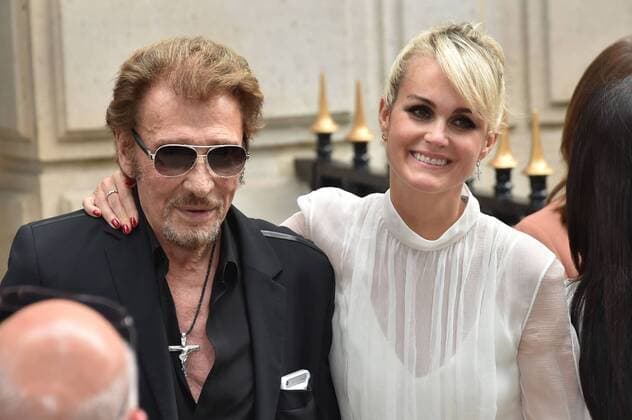Singer Johnny Hallyday and his wife Laeticia leave the Christian Dior Haute Couture Fall Winter 2016-2017 show as part of Paris Fashion Week in Paris, France. PEOPLE: Fashion Week Modeschau Christian Dior - Fashion Week de Paris - 04 07 2016 LionelUrman 