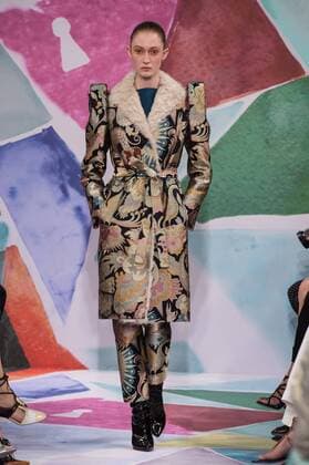 209222 Marineau Starface 2016-07-04 Paris France Paris Fashion week. Defilé Haute Couture Automne Hiver 2016 Schiaparelli Schiaparelli , Couture autumn-winter 2016 Paris, France Paris Fashion week . Defilé Haute Couture Fall Winter 2016 Schiaparelli . Editorial use only _sans_perso  Copyright: xMarineaux STAR_209222_015