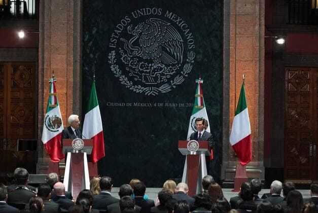 Mexican President Enrique Pena Nieto (R) and Italian President Sergio Mattarella deliver a joint presser at the National Palace in Mexico City, Mexico, 4 July 2016. EFE Mario Guzman ITALIAN PRESIDENT SERGIO MATTARELLA VISITS MEXICO !ACHTUNG: NUR REDAKTIONELLE NUTZUNG!  CDM006 20160704-636032716878999530