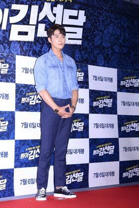 Seung-ho Yu,Jae-hyeon Jo,Jae-hyeon Jo,Mi-ran Ra and EXO member XIUMIN attend the vip premiere of Seondal: The Man who Sells the River in Seoul, Korea on 04th July, 2016.(China and Korea Rights Out)  2016070501602