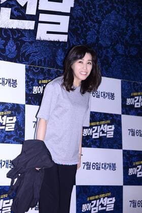 Seung-ho Yu,Jae-hyeon Jo,Jae-hyeon Jo,Mi-ran Ra and EXO member XIUMIN attend the vip premiere of Seondal: The Man who Sells the River in Seoul, Korea on 04th July, 2016.(China and Korea Rights Out)  2016070501608