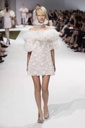 209240 Marineau Starface 2016-07-04 Paris France Paris Fashion week. Defilé Haute Couture Automne Hiver 2016 Giambattista Valli. Giambattista Valli , Couture autumn-winter 2016 Paris, France Paris Fashion week . Defilé Haute Couture Fall Winter 2016 Giambattista Valli . Giambattista Valli _sans_perso  Copyright: xMarineaux STAR_209240_021
