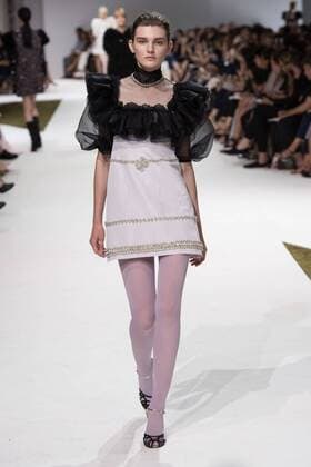 209240 Marineau Starface 2016-07-04 Paris France Paris Fashion week. Defilé Haute Couture Automne Hiver 2016 Giambattista Valli. Giambattista Valli , Couture autumn-winter 2016 Paris, France Paris Fashion week . Defilé Haute Couture Fall Winter 2016 Giambattista Valli . Giambattista Valli _sans_perso  Copyright: xMarineaux STAR_209240_032