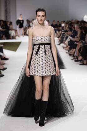 209240 Marineau Starface 2016-07-04 Paris France Paris Fashion week. Defilé Haute Couture Automne Hiver 2016 Giambattista Valli. Giambattista Valli , Couture autumn-winter 2016 Paris, France Paris Fashion week . Defilé Haute Couture Fall Winter 2016 Giambattista Valli . Giambattista Valli _sans_perso  Copyright: xMarineaux STAR_209240_040