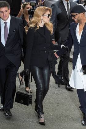 Celine Dion - Ankunft zur Modenschau von Dior - Haute Couture Herbst Winter 2016 2017 in Paris - 04 07 2016 