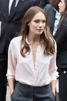 Ana Girardot - Ankunft zur Modenschau von Dior - Haute Couture Herbst Winter 2016 2017 in Paris - 04 07 2016 