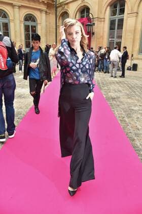 Paris Fashion Week - Prominente Gäste der Schiaparelli Show - Natalie Dormer at the Schiaparelli show in Place Vendome during Paris Fashion Week Haute Couture FW 16 17 on July 4, 2016 in Paris, France. - 04 07 2016 LionelUrman Panoramic 