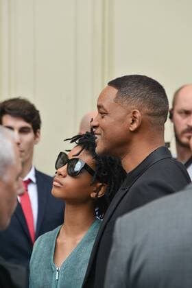 Will Smith and daughter Willow Smith - Defile Chanel - Fashion Week haute couture - Paris - 05 07 2016 LionelUrman Panoramic 