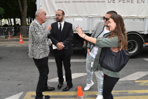 Pascal Negre and Baptiste Giabiconi - Defile Chanel - Fashion Week haute couture - Paris - 05 07 2016 LionelUrman Panoramic 