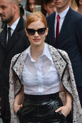 Jessica Chastain - Defile Chanel - Fashion Week haute couture - Paris - 05 07 2016 LionelUrman Panoramic 
