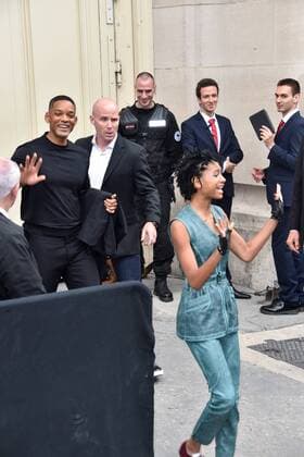 Will Smith and daughter Willow Smith - Defile Chanel - Fashion Week haute couture - Paris - 05 07 2016 LionelUrman Panoramic 