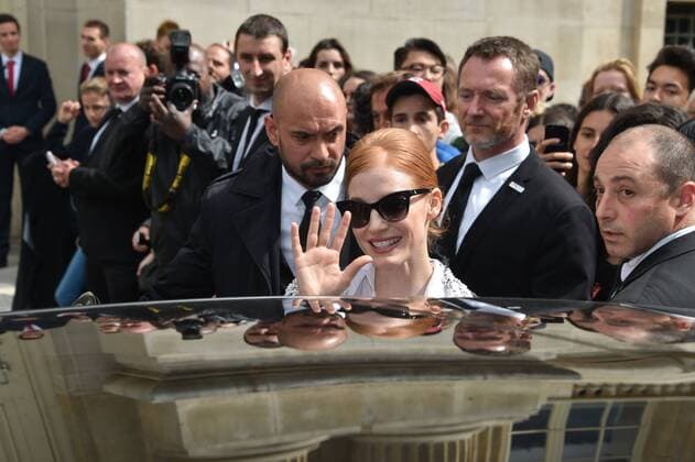 Jessica Chastain - Defile Chanel - Fashion Week haute couture - Paris - 05 07 2016 LionelUrman Panoramic 