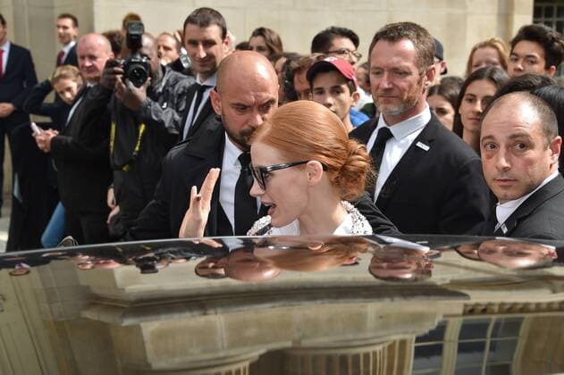 Jessica Chastain - Defile Chanel - Fashion Week haute couture - Paris - 05 07 2016 LionelUrman Panoramic 
