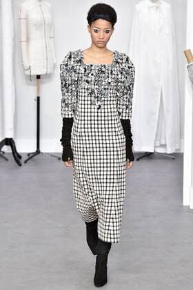 209251 Marineau Starface 2016-07-05 Paris France Paris Fashion week. Defilé Haute Couture Automne Hiver 2016 Chanel Chanel, Couture autumn-winter 2016 Paris, France Paris Fashion week . Defilé Haute Couture Fall Winter 2016 Chanel Editorial use only _sans_perso  Copyright: xMarineaux STAR_209251_015
