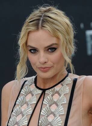 July 5, 2016 - England, United Kingdom - Margot Robbie attends the European Premiere of The Legend Of Tarzan at Odeon Leciester Square. United Kingdom - ZUMAs147