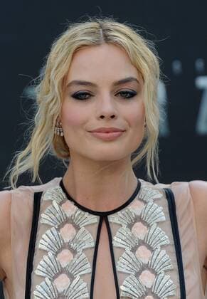 July 5, 2016 - England, United Kingdom - Margot Robbie attends the European Premiere of The Legend Of Tarzan at Odeon Leciester Square. United Kingdom - ZUMAs147