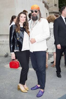 Amandine de la Richardiere, Sebastien Tellier PEOPLE: Modenschau Chanel - Fashion Week haute couture - Paris - 05 07 2016 Viktorx 