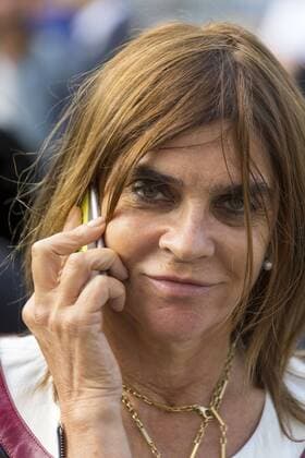 Carine Roitfeld PEOPLE: Modenschau Alexandre Vauthier - Fashion week - Paris - 05 07 2016 StephenCailletx 