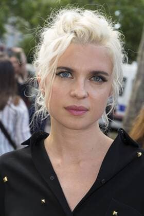 cecile cassel PEOPLE: Modenschau Alexandre Vauthier - Fashion week - Paris - 05 07 2016 StephenCailletx 