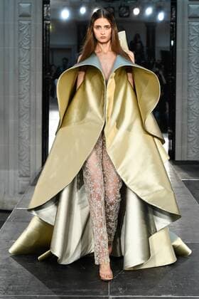 209269 Marineau Starface 2016-07-05 Paris France Paris Fashion week. Defilé Haute Couture Automne Hiver 2016 Alexis Mabille. Alexis Mabille, Couture autumn-winter 2016 Paris, France Editorial use only _sans_perso  Copyright: xMarineaux STAR_209269_035