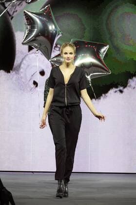 Elena Carriere bei der Ernstings Family Fashion Show 2016 im Theater an der Elbe. Hamburg, 05.07.2016 Foto:xgbrcix xFuturexImage