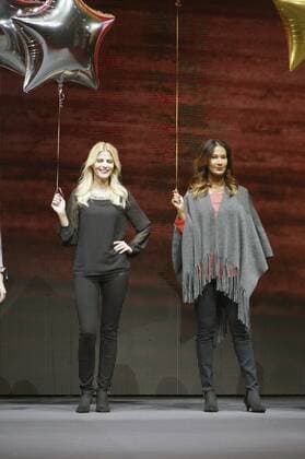 Tanja Bülter und Marie Amiere bei der Ernstings Family Fashion Show 2016 im Theater an der Elbe. Hamburg, 05.07.2016 Foto:xgbrcix xFuturexImage