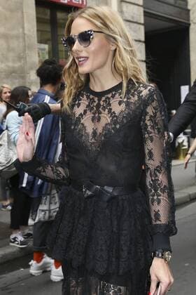 Paris Haute Couture Week - Promis vor Elie Saab Modenschau Olivia Palermo PEOPLE : Modenschau Elie Saab - Haute Couture Herbst Winter - 06 07 2016 GwendolineLeGoffx 
