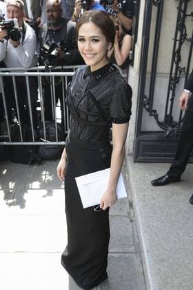 Paris Haute Couture Week - Promis vor Jean Paul Gaultier Modenschau Araya Alberta Hargate PEOPLE : Modenschau Jean Paul Gaultier - Haute Couture Herbst Winter - 06 07 2016 GwendolineLeGoffx 